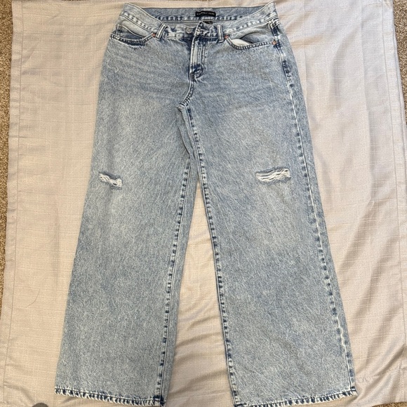 Sincerly Jules Denim - Sincerely Jules Light Blue  Jeans Leg opening is 11.5 inches​